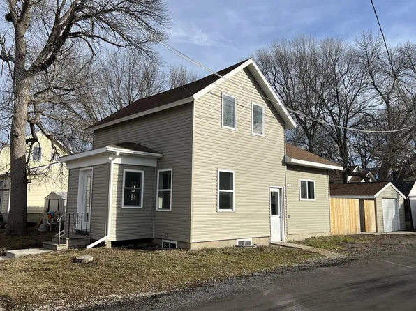 401 Adams Ave, Albert Lea, MN 56007