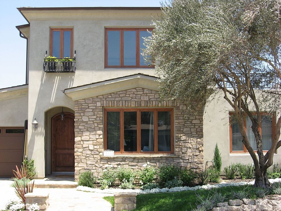 Front elevation w/ 8' custom entry door