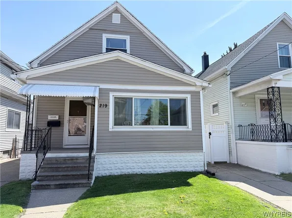 219 Weiss St, Buffalo, NY 14206