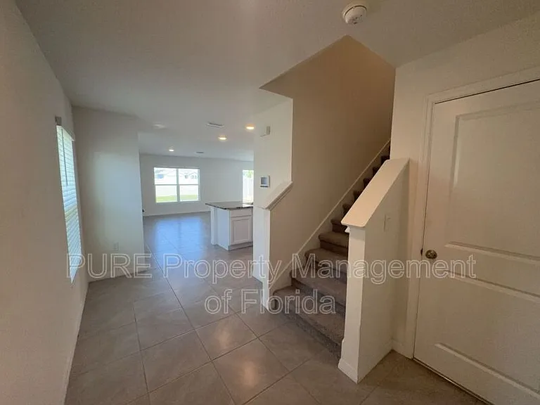 8702 SW 46th Ave — Photo 18