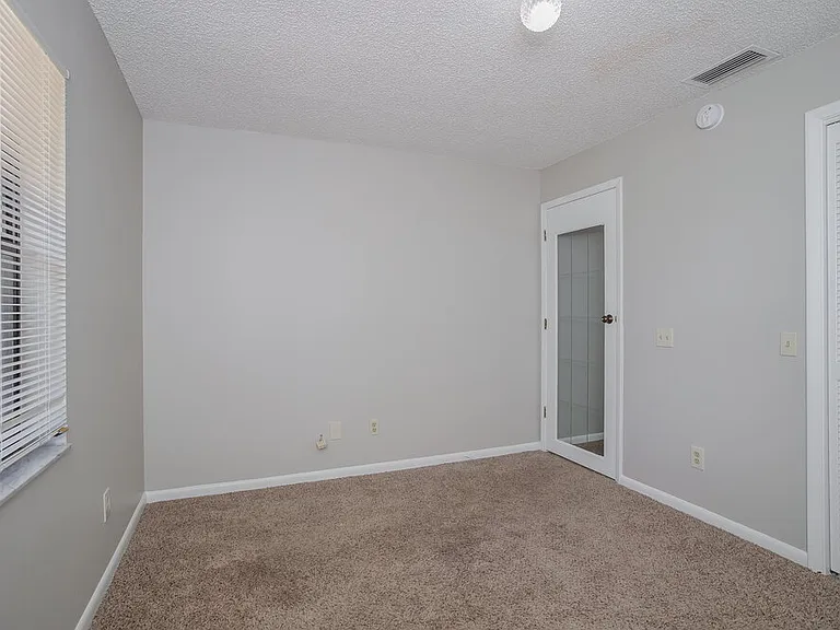 104 Daisy Dr SE — Photo 22