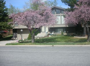 2071 E Falcon Way, Sandy, UT 84093