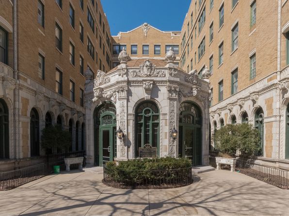 2828 N Pine Grove Ave #202