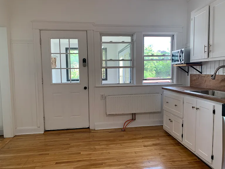 314 Plantation St — Photo 17