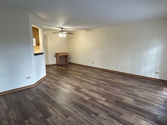 4th image of 692 Quincy Bridge Ln APT 302