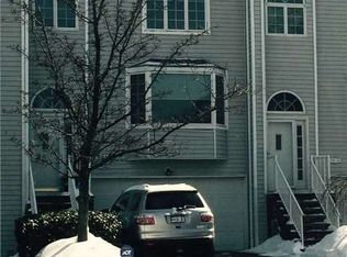 23962 Oak Park Dr #12C, Flushing, NY