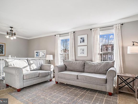 4th image of 6004 Bradmore St
