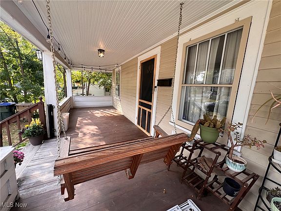 5th image of 419 Keenan Ave