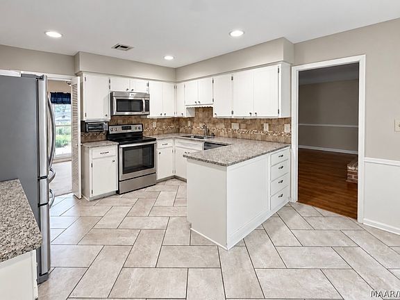 4th image of 1237 Edgeworth Dr