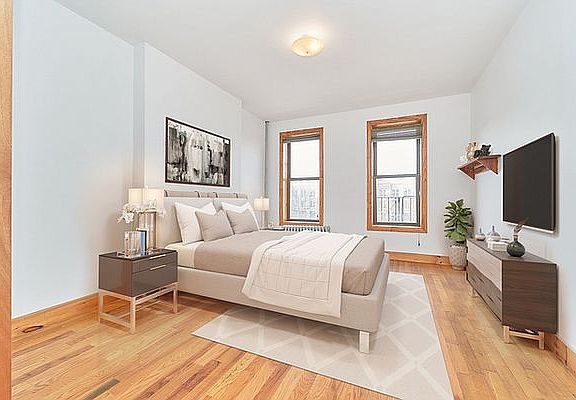 4th image of 138 Scholes St #7