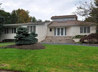 44 Nikki Ct, Morganville, NJ 07751