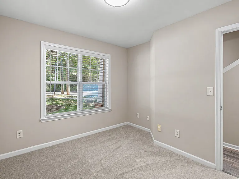 2632 Weddington Ave — Photo 20