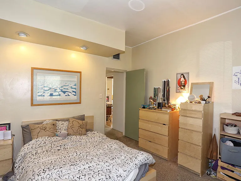 1521 E Mabel St #A — Photo 24