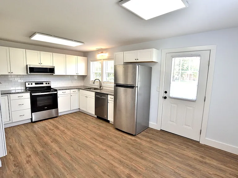 3630 Loop Rd — Photo 5