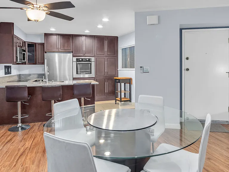 2260 N Cahuenga Blvd #106 — Photo 4