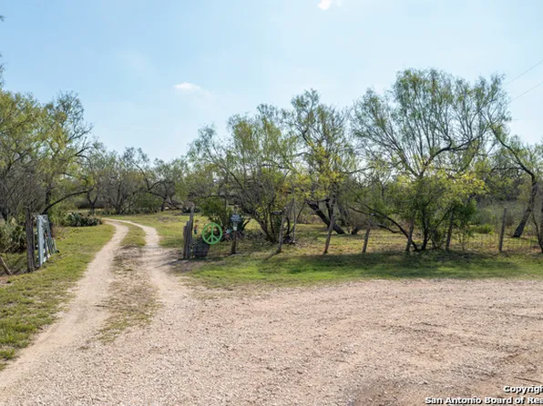 224 COUNTY ROAD 4581 LOT 9, Hondo, TX 78861