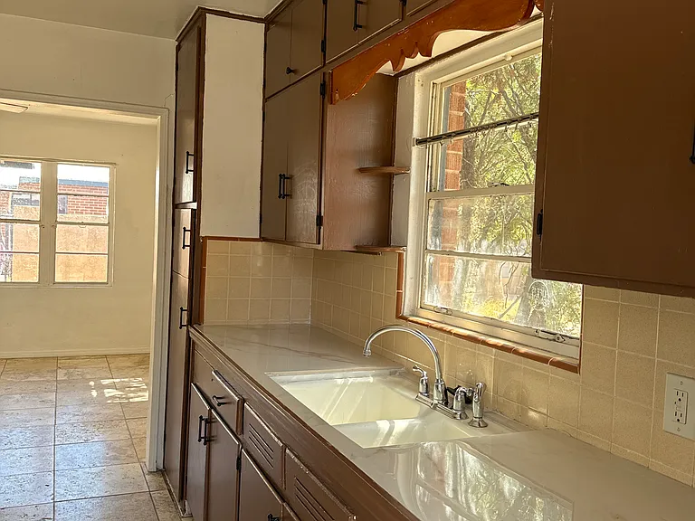 4411 E Bellevue St — Photo 8