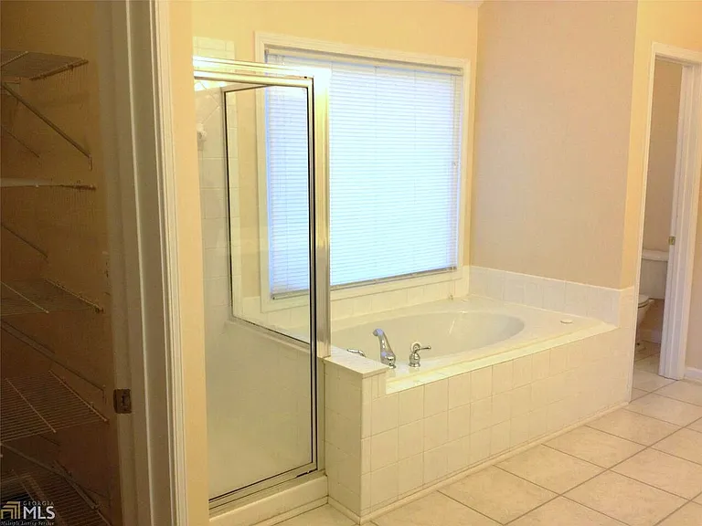 699 Oakview Trl — Photo 15