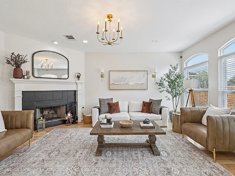 18712 Deep Water Dr — Photo 3