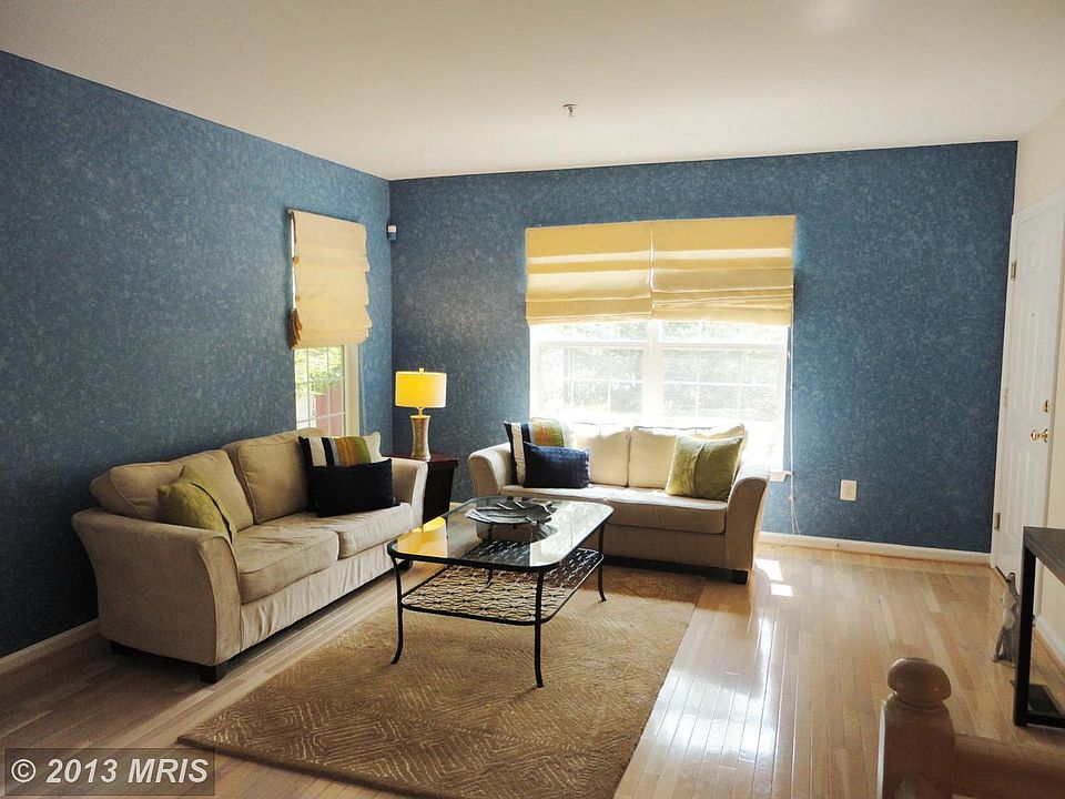1st image of 11310 King George Dr #5