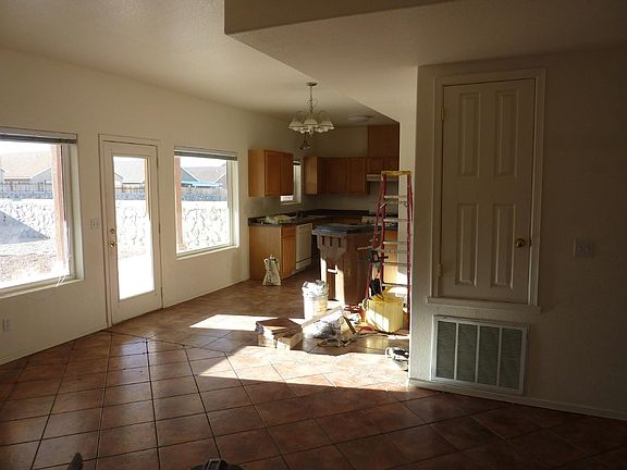 4th image of 1156 Gunsight Peak Dr