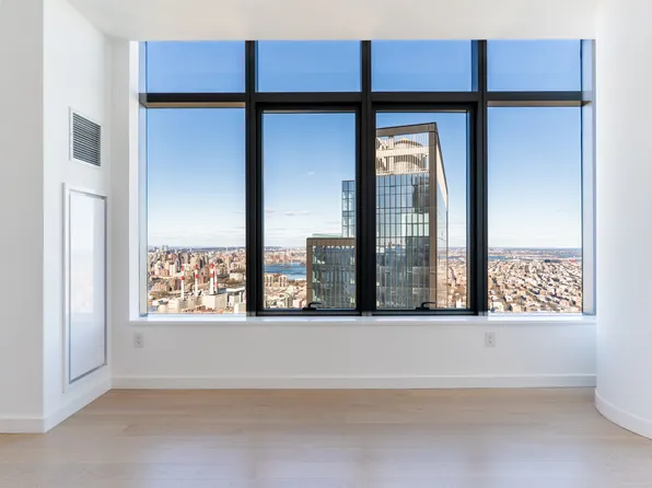 3 Court Square image 8 of 10