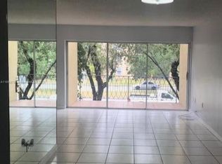 210 NW 87th Ave APT L220, Miami, FL 33172