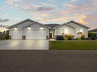 822 Road 57 Ct, Pasco, WA 99301