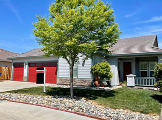 207 Parliament Ct, Newman, CA 95360