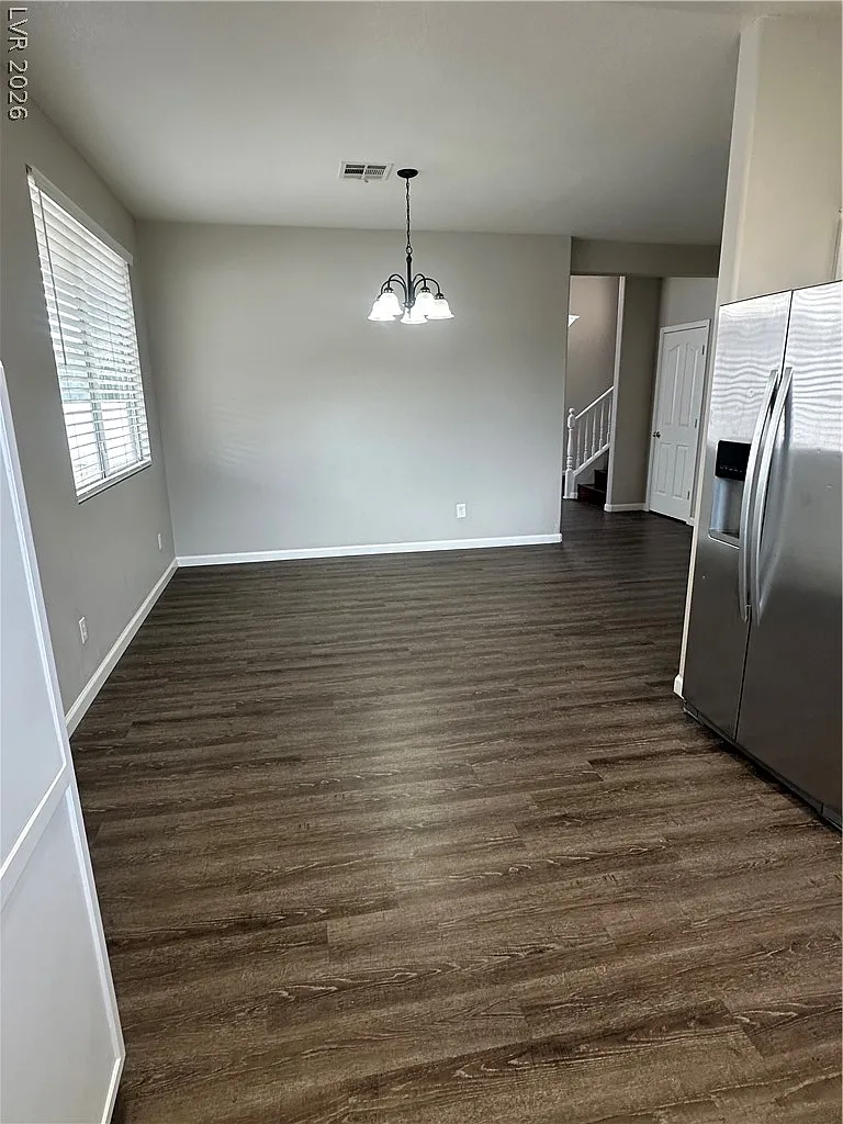 4 bed, 3.0 bath, 1738 sqft, $2,350 — Photo 2