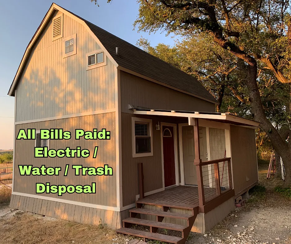 6222 FM 1105 — Photo 1