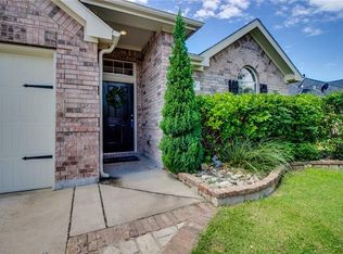 222 Arabian Rd, Waxahachie, TX 75165