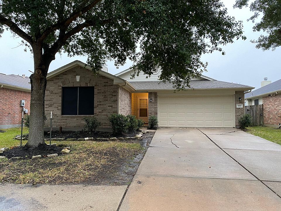 Beautiful home on a quiet street!