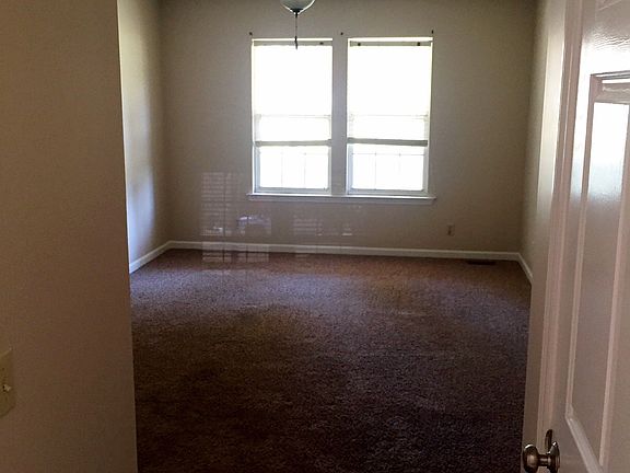 2nd image of 211 Shady Ln