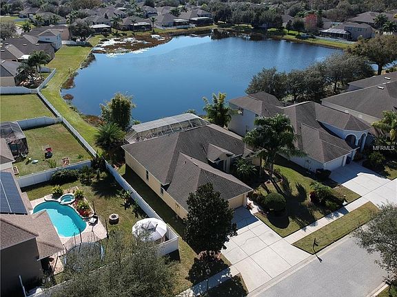 4th image of 20926 Cedar Bluff Pl