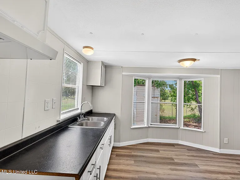 11213 Dobson Rd #5 — Photo 7