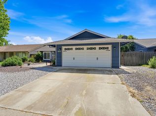 2667 Ely Ln, Redding, CA 96001