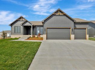 2549 N Bluestone St, Andover, KS 67002