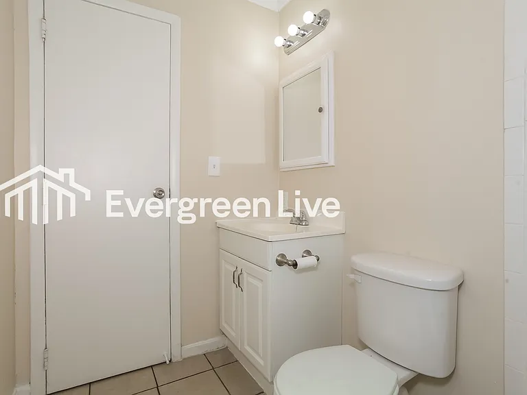 9502 Crestbrook Dr — Photo 12
