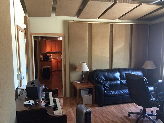 3rd image of 3036 W Chicago Ave #2E