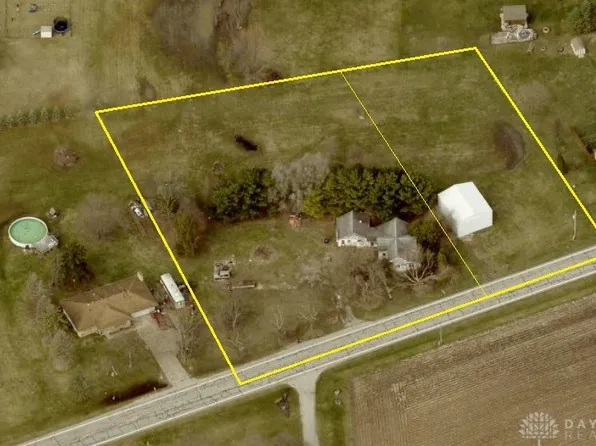 4063 W State Route 55, Troy, OH 45373