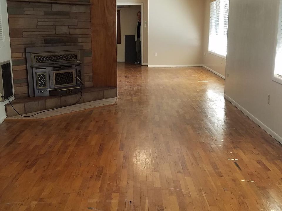 2nd image of 57851 Johns Dr