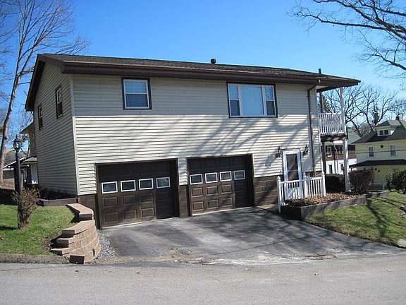 3rd image of 844 Allegheny Ave