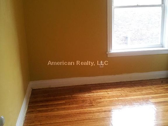 3rd image of 6024 S Eberhart Ave APT 3S