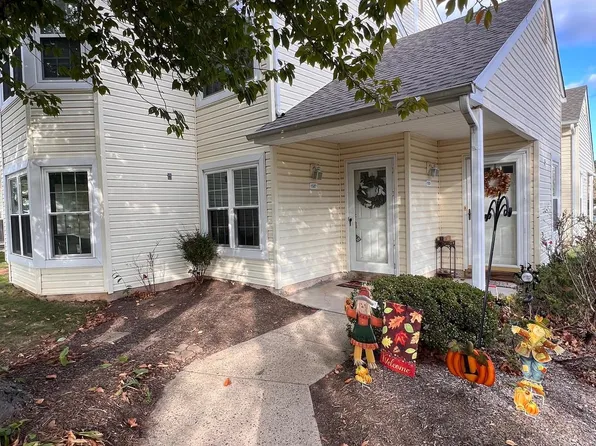 1507 Bennett Pl, Holland, PA 18966