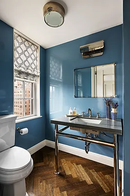 Bathroom, photo 2