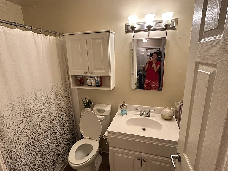 840 Antoinette Ln #C — Photo 7