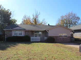 901 E Will Rogers Dr, Stillwater, OK 74075