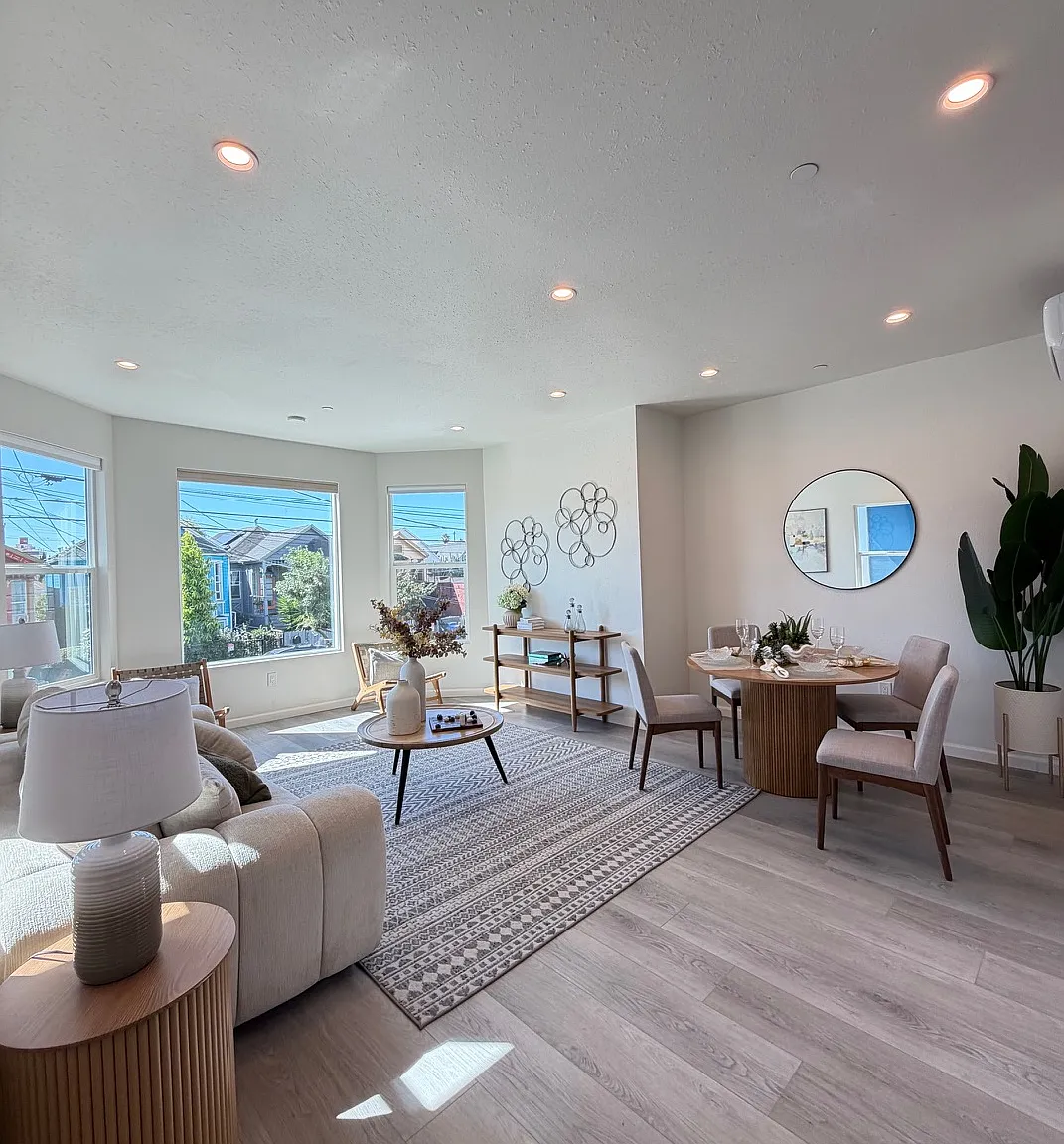 3 bed, 1100 sqft, $3,500 — Photo 4