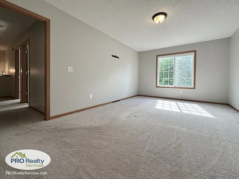 17127 Polk St NW — Photo 8